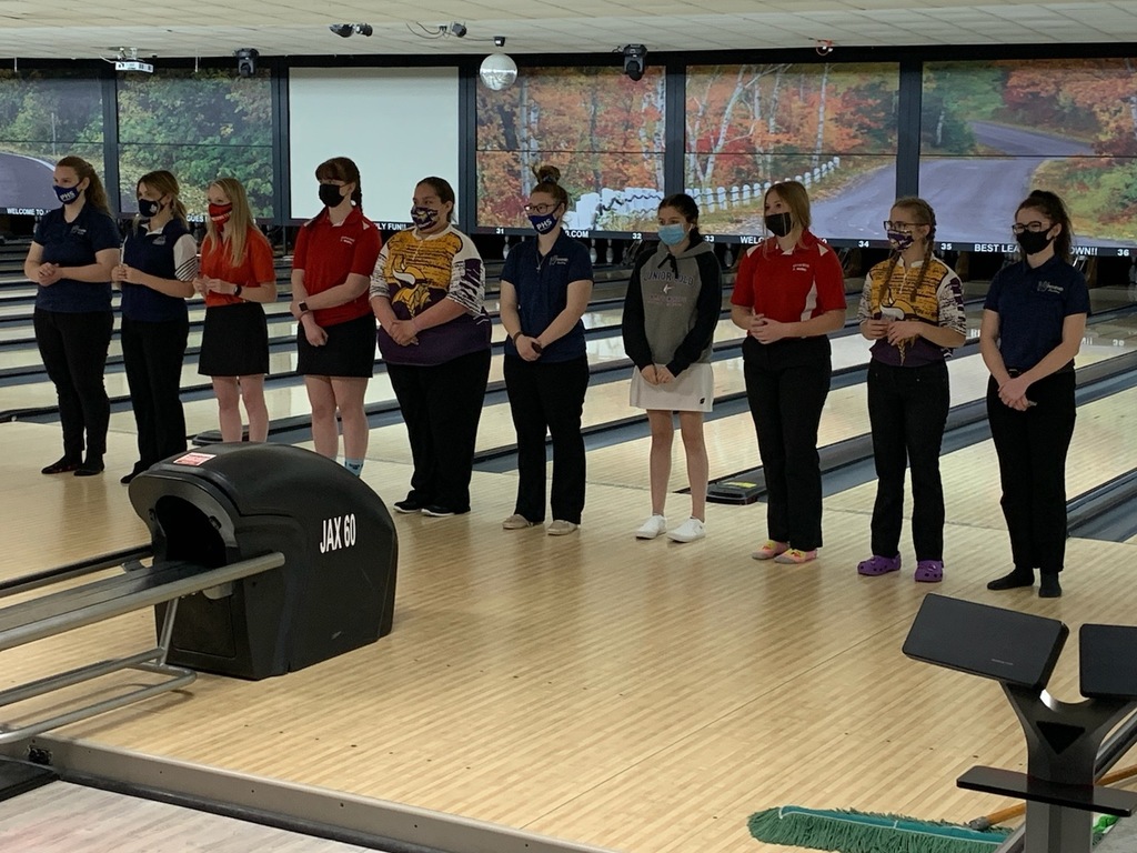 Congrats to Arielle Oakley and Brianna Langley for placing in the Top Ten at Bowling Regionals today.  Both advance to State Finals next weekend.  Way to go!
